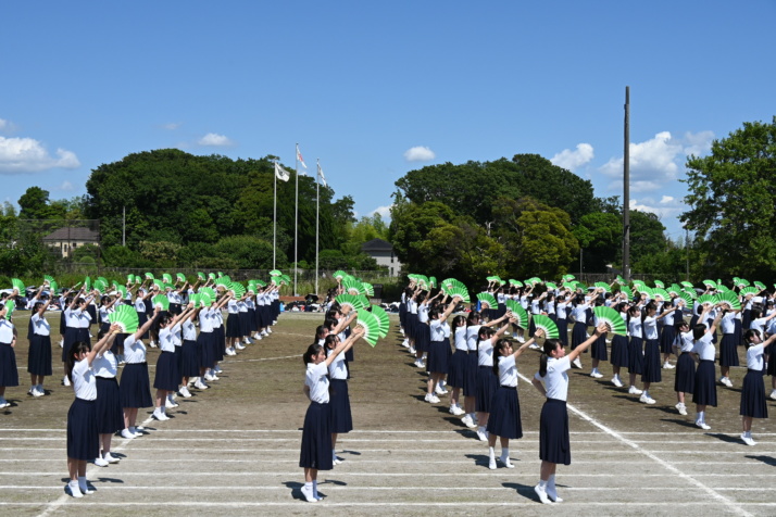 和洋国府台女子中学校高等学校の詩吟舞踊